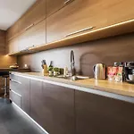 Lupoapartments Z Klimatyzacja Do Wyboru Z Jacuzzi Pole Dance Parking Dostep Na Kod 아파트 *
