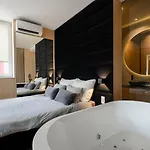 Lupoapartments Z Klimatyzacja Do Wyboru Z Jacuzzi Pole Dance Parking Dostep Na Kod 아파트