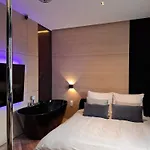 Lupoapartments Z Klimatyzacja Do Wyboru Z Jacuzzi Pole Dance Parking Dostep Na Kod 아파트 우치