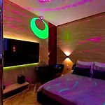 아파트 Lupoapartments Z Klimatyzacja Do Wyboru Z Jacuzzi Pole Dance Parking Dostep Na Kod