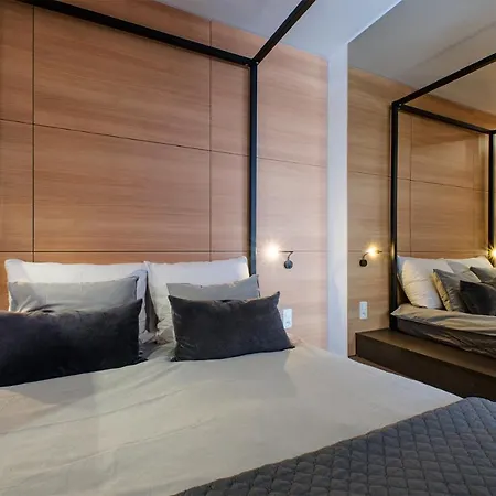 Lupoapartments Z Klimatyzacją Do Wyboru Z Jacuzzi Pole Dance Parking Dostęp Na Kod Łódź