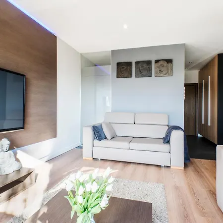 公寓 Lupoapartments Z Klimatyzacja Do Wyboru Z Jacuzzi Pole Dance Parking Dostep Na Kod