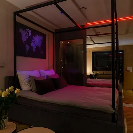 Apartment Lupoapartments Do Wyboru Z Jacuzzi Pole Dance Parking Dostep Na Kod