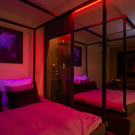 Lupoapartments Do Wyboru Z Jacuzzi Pole Dance Parking Dostep Na Kod Łódź