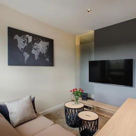 Lupoapartments Do Wyboru Z Jacuzzi Pole Dance Parking Dostep Na Kod Apartment Lodz (Lodz)