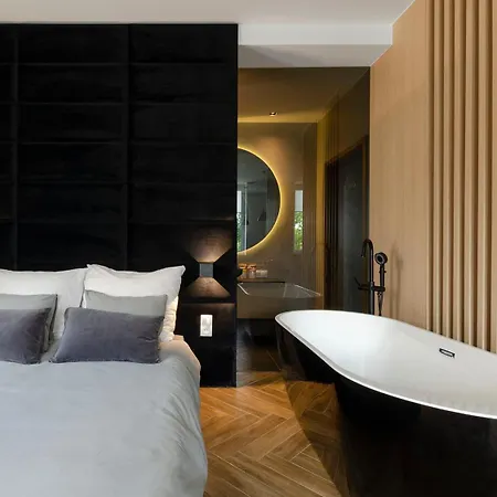 Lupoapartments Z Klimatyzacja Do Wyboru Z Jacuzzi Pole Dance Parking Dostep Na Kod 우치