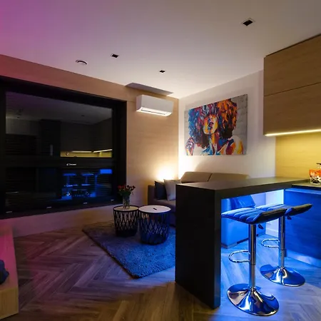 Lupoapartments Do Wyboru Z Jacuzzi Pole Dance Parking Dostep Na Kod *