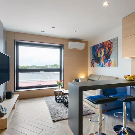 Lupoapartments Do Wyboru Z Jacuzzi Pole Dance Parking Dostep Na Kod Apartment