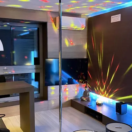 Lupoapartments Do Wyboru Z Jacuzzi Pole Dance Parking Dostep Na Kod