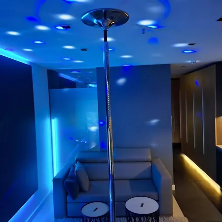 Lupoapartments Do Wyboru Z Jacuzzi Pole Dance Parking Dostep Na Kod Lodz (Lodz)