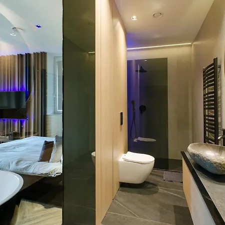 Apartment Lupoapartments Z Klimatyzacja Do Wyboru Z Jacuzzi Pole Dance Parking Dostep Na Kod