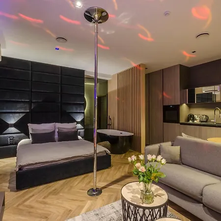 Lupoapartments Z Klimatyzacja Do Wyboru Z Jacuzzi Pole Dance Parking Dostep Na Kod * Lodz (Lodz)