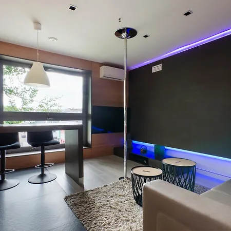 Apartamento Lupoapartments Z Klimatyzacja Do Wyboru Z Jacuzzi Pole Dance Parking Dostep Na Kod *
