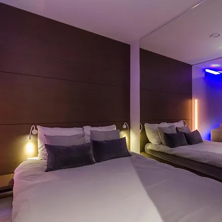 Appartamento Lupoapartments Z Klimatyzacja Do Wyboru Z Jacuzzi Pole Dance Parking Dostep Na Kod