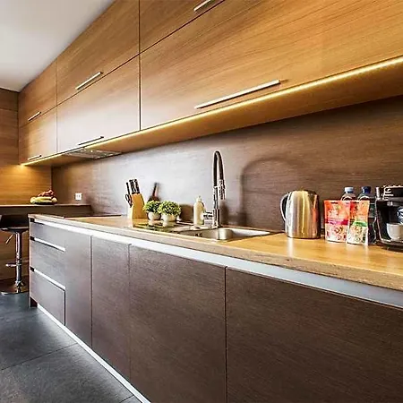 Lupoapartments Z Klimatyzacja Do Wyboru Z Jacuzzi Pole Dance Parking Dostep Na Kod *