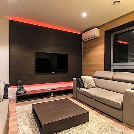Apartamento Lupoapartments Z Klimatyzacja Do Wyboru Z Jacuzzi Pole Dance Parking Dostep Na Kod
