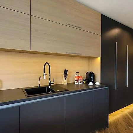 Apartamento Lupoapartments Z Klimatyzacja Do Wyboru Z Jacuzzi Pole Dance Parking Dostep Na Kod *