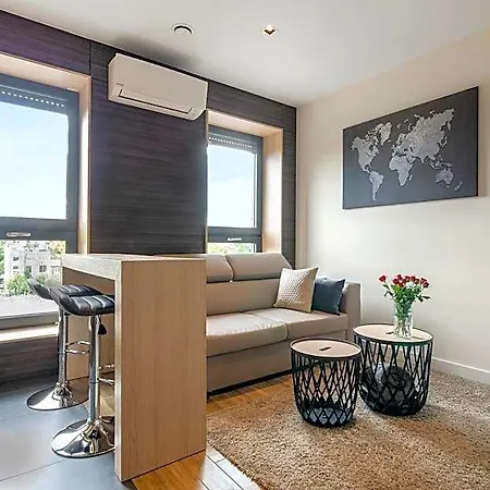 Lupoapartments Z Klimatyzacja Do Wyboru Z Jacuzzi Pole Dance Parking Dostep Na Kod Apartamento *
