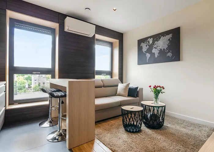 Lupoapartments Z Klimatyzacją Do Wyboru Z Jacuzzi Pole Dance Parking Dostęp Na Kod Apartament